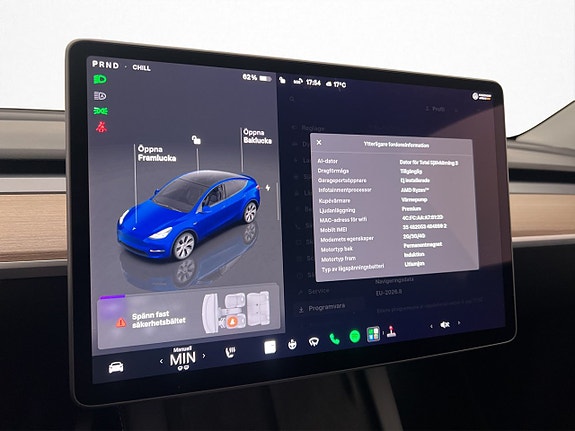 Tesla Model Y 21 of 30
