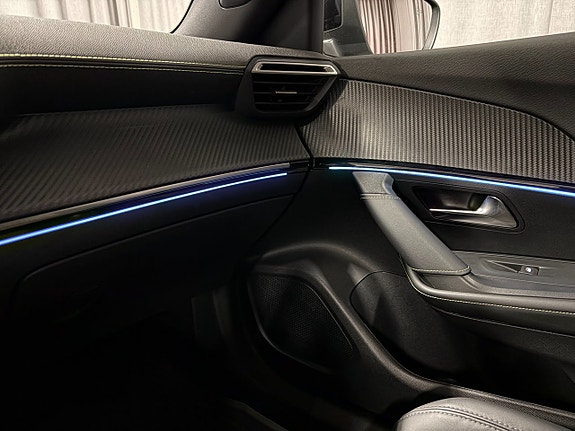 Peugeot 2008 12 of 17