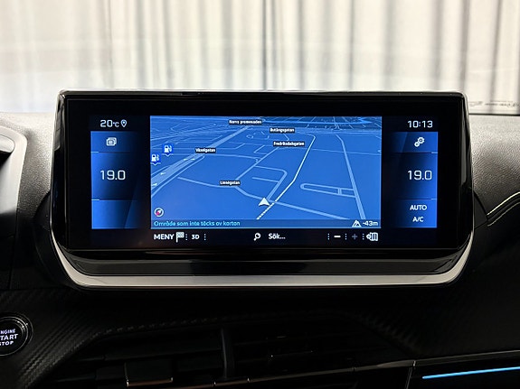 Peugeot 2008 16 of 17