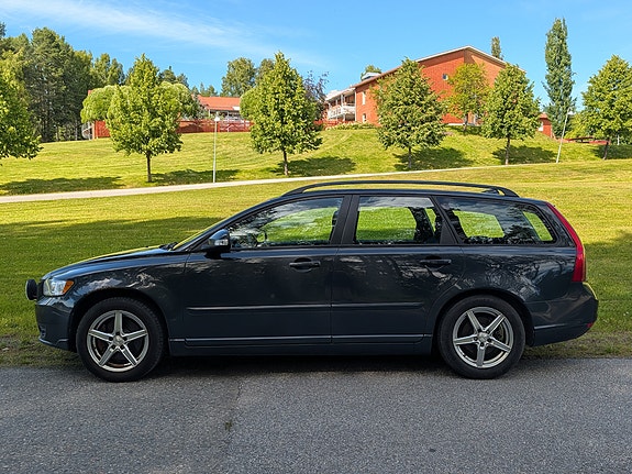 Volvo V50 9 of 19