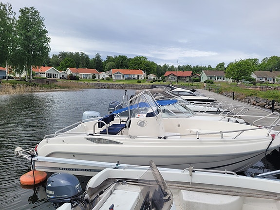 Uttern S64 Exlusive 2 of 6