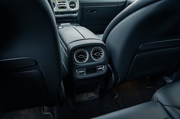 Mercedes-Benz G63 27 of 27