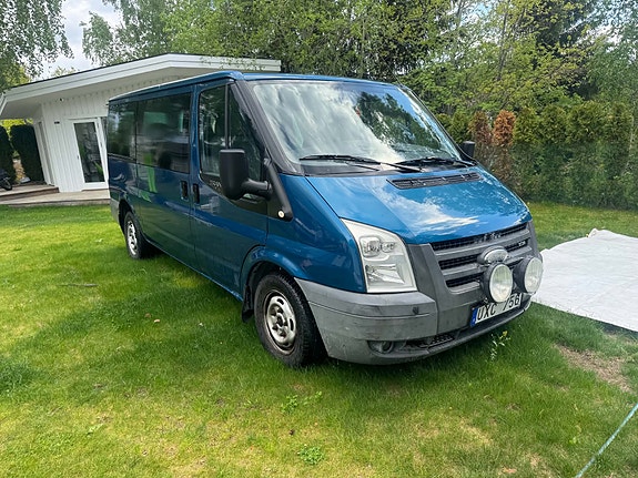 Ford Transit 2 of 3