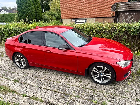 BMW 328i 2 of 10