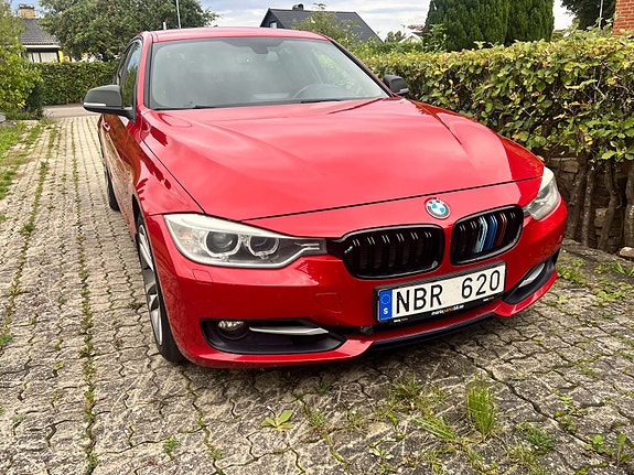 BMW 328i 3 of 10