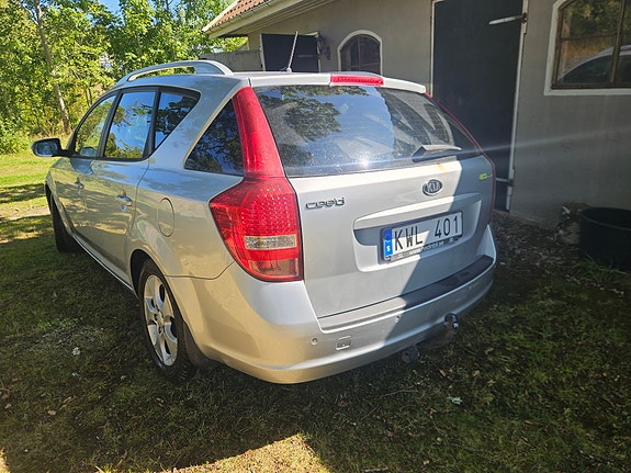 Kia Ceed 4 of 6