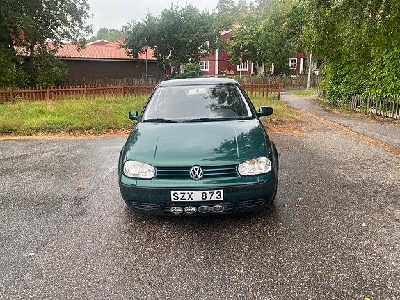 Volkswagen Golf IV 2 of 13