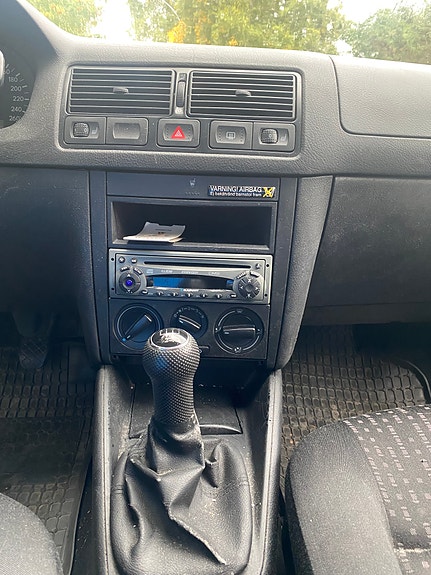 Volkswagen Golf IV 10 of 13