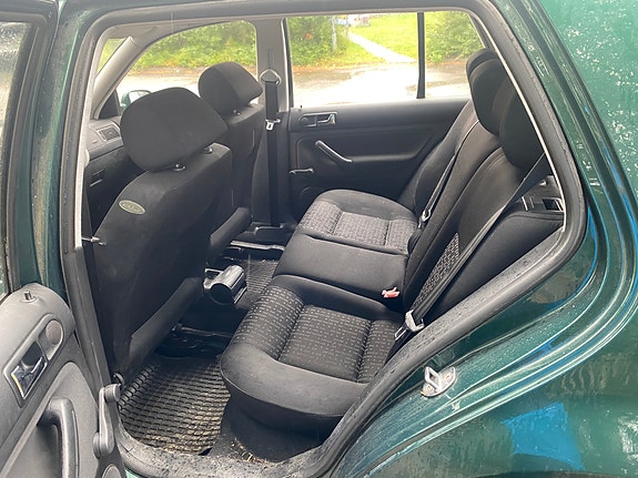 Volkswagen Golf IV 11 of 13