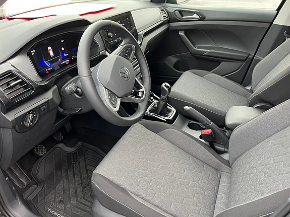 Volkswagen T-Cross 4 of 5