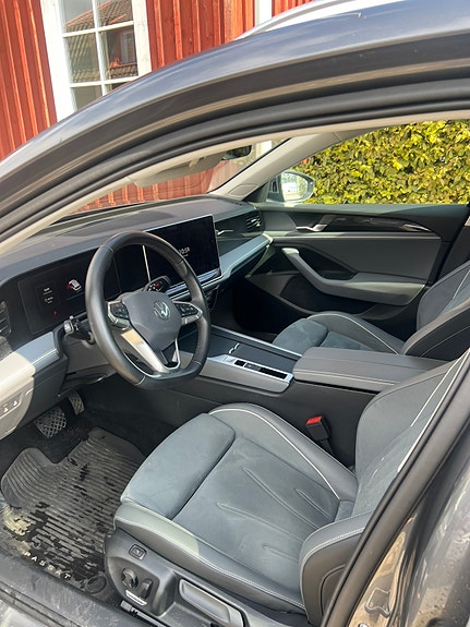Volkswagen Passat 4 of 6
