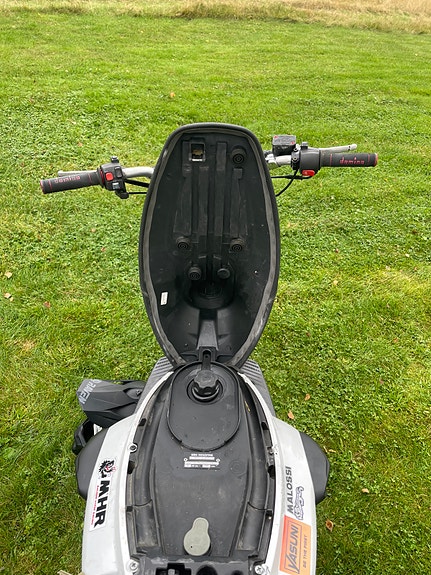 Yamaha Slider 7 of 7