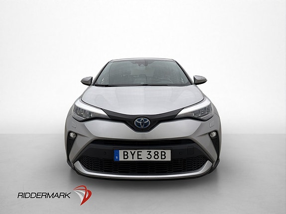 Toyota C-HR 2 of 30