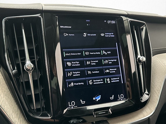 Volvo XC60 28 of 30