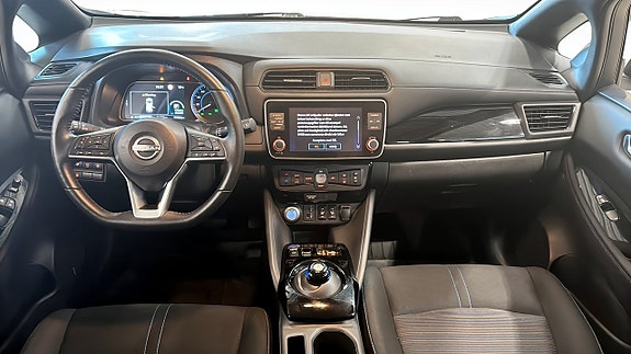 Nissan Leaf 4 of 17