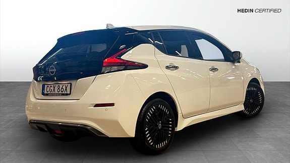 Nissan Leaf 2 of 17