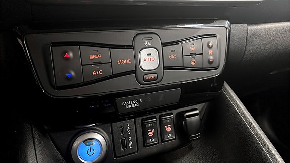 Nissan Leaf 15 of 17