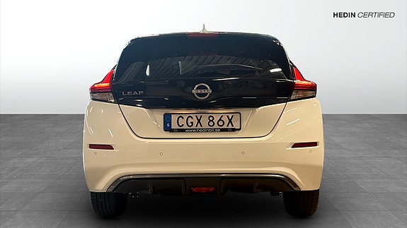 Nissan Leaf 7 of 17