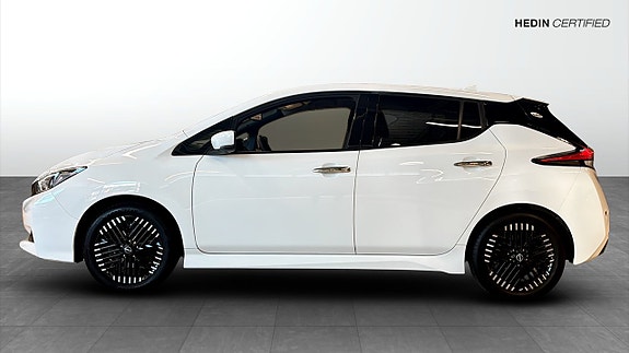 Nissan Leaf 6 of 17