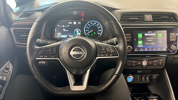 Nissan Leaf 13 of 17