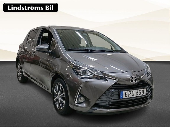 Toyota Yaris 3 of 22