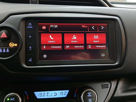 Toyota Yaris 17 of 22