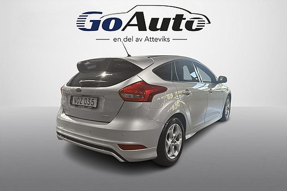 Ford Focus 3 of 17