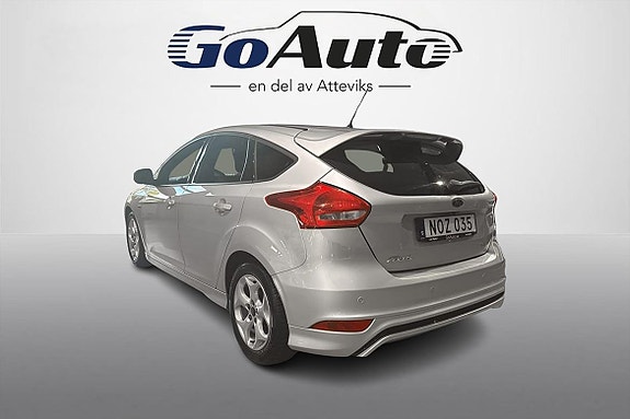 Ford Focus 4 of 17
