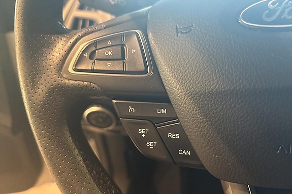 Ford Focus 13 of 17