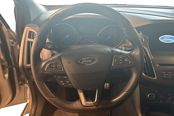 Ford Focus 12 of 17