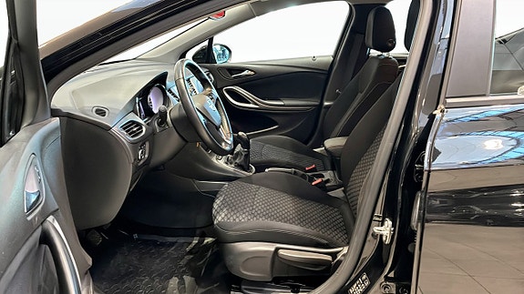 Opel Astra 9 of 22