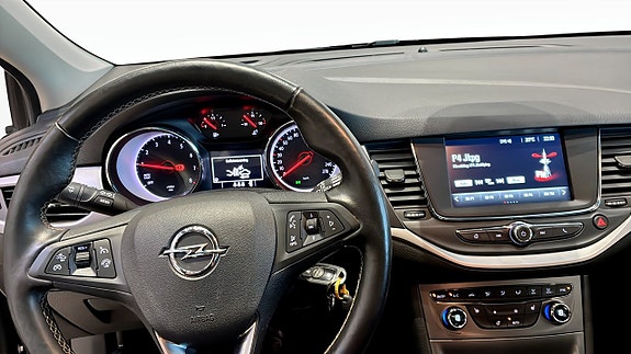 Opel Astra 10 of 22