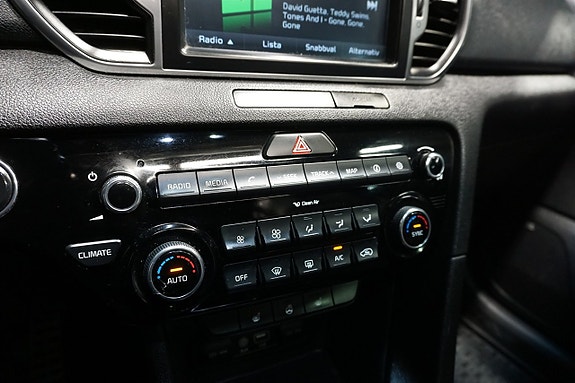 Kia Sportage 15 of 23