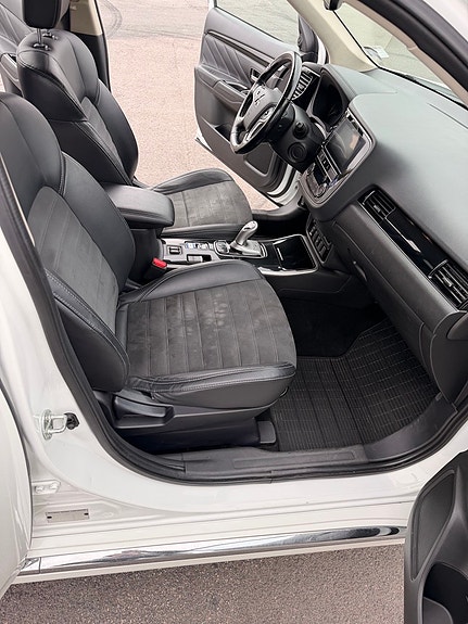 Mitsubishi Outlander 10 of 17