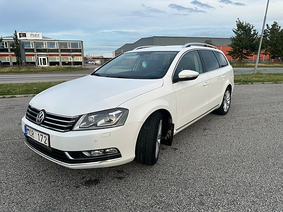 Volkswagen Passat 3 of 10