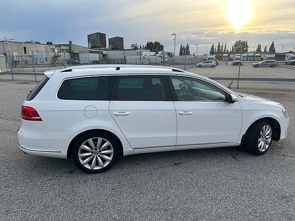 Volkswagen Passat 4 of 10