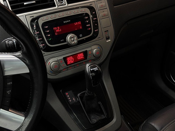 Ford Kuga 13 of 19