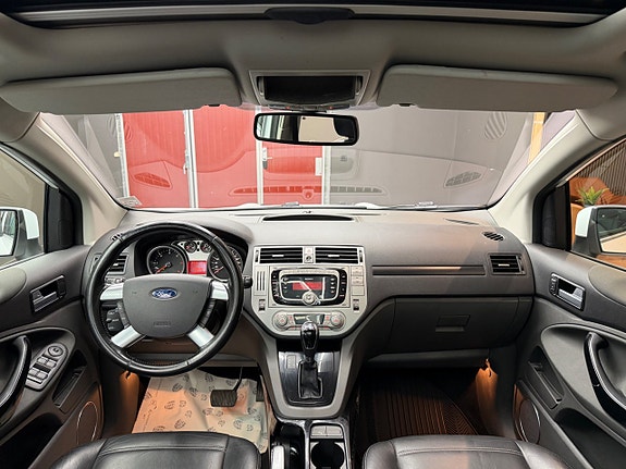 Ford Kuga 8 of 19