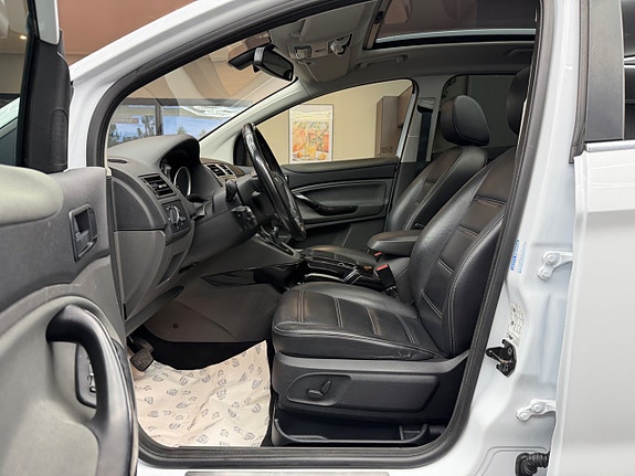 Ford Kuga 3 of 19