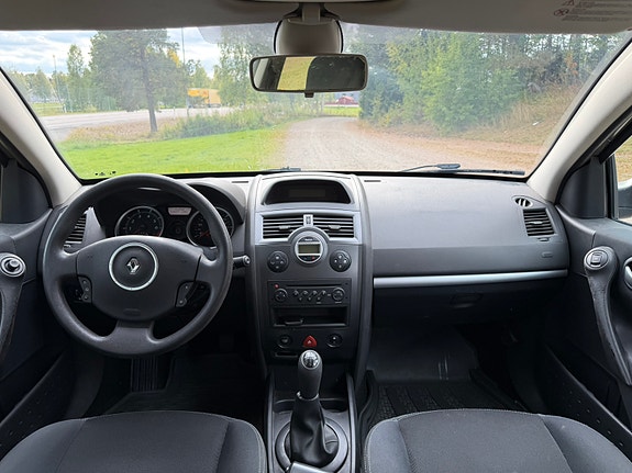 Renault Megane II 11 of 12