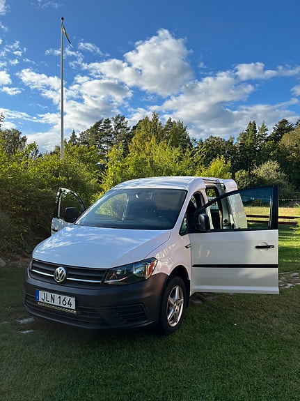 Volkswagen Caddy Maxi 7 of 8