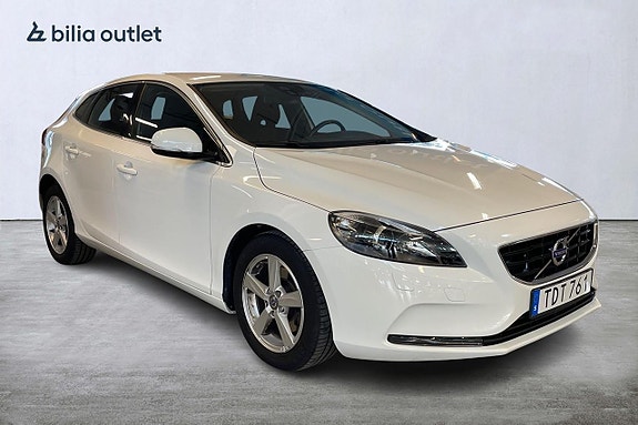 Volvo V40 3 of 17