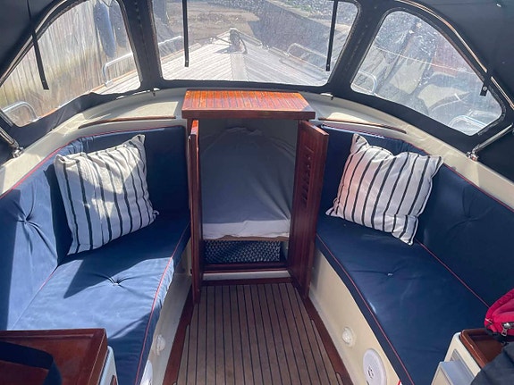 Interboat Semi-cabin 25 - 2003 6 of 9