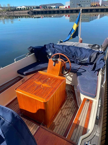 Interboat Semi-cabin 25 - 2003 4 of 9