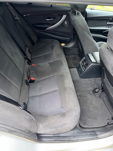 BMW 320d 7 of 24