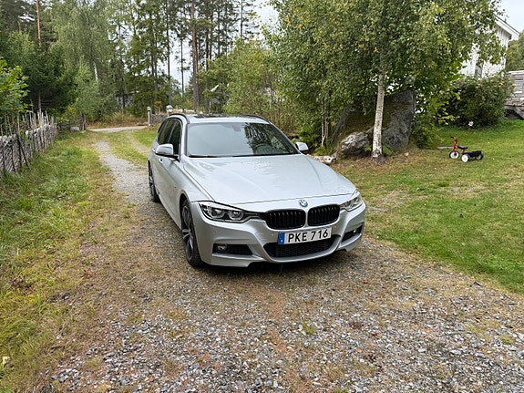 BMW 320d 2 of 24