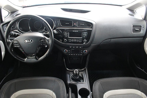 Kia Ceed 11 of 21