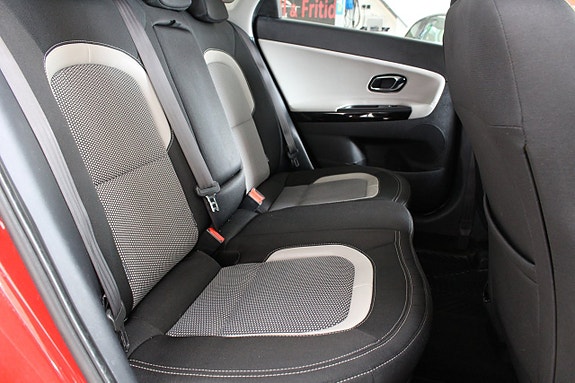 Kia Ceed 15 of 21