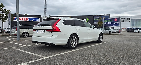 Volvo V90 4 of 5