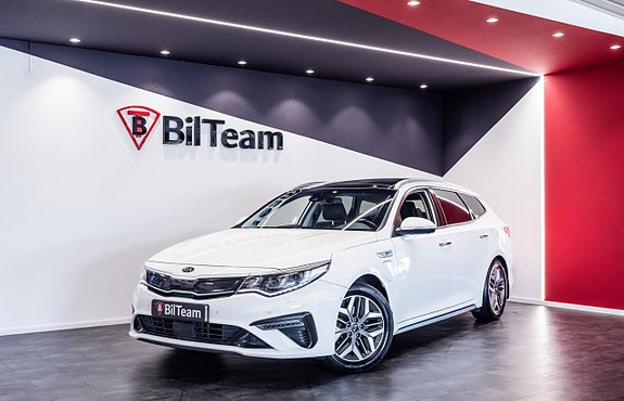 Kia Optima 2 of 26